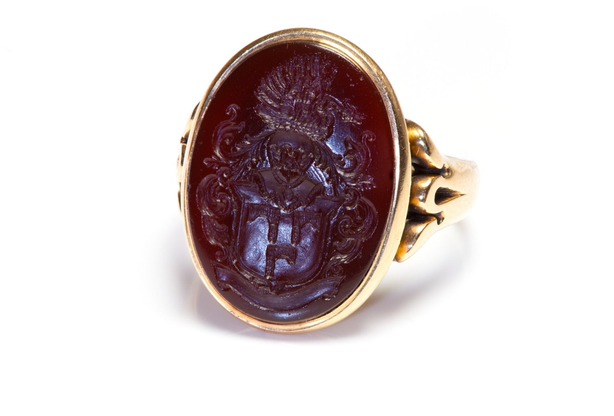 Antique Gold Sardonyx Crest Men's Ring - DSF Antique Jewelry