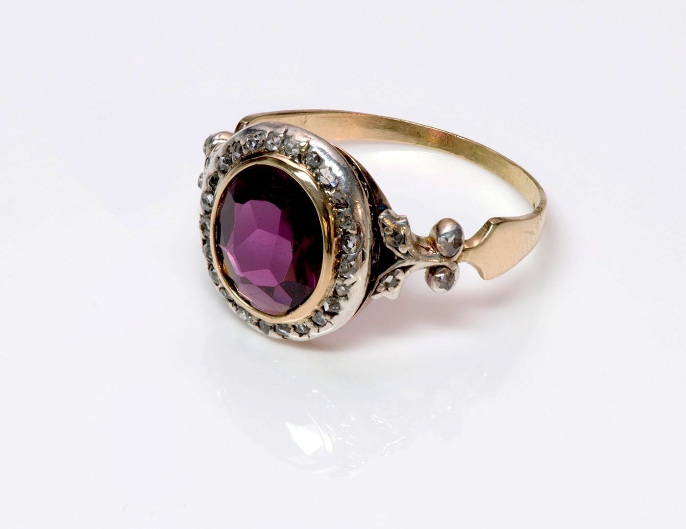 Antique Victorian Almandine Garnet Diamond Gold Ring
