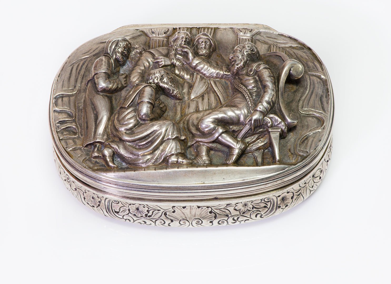 Antique Victorian High Relief Silver Snuff Box by Edward Farrell - DSF Antique Jewelry