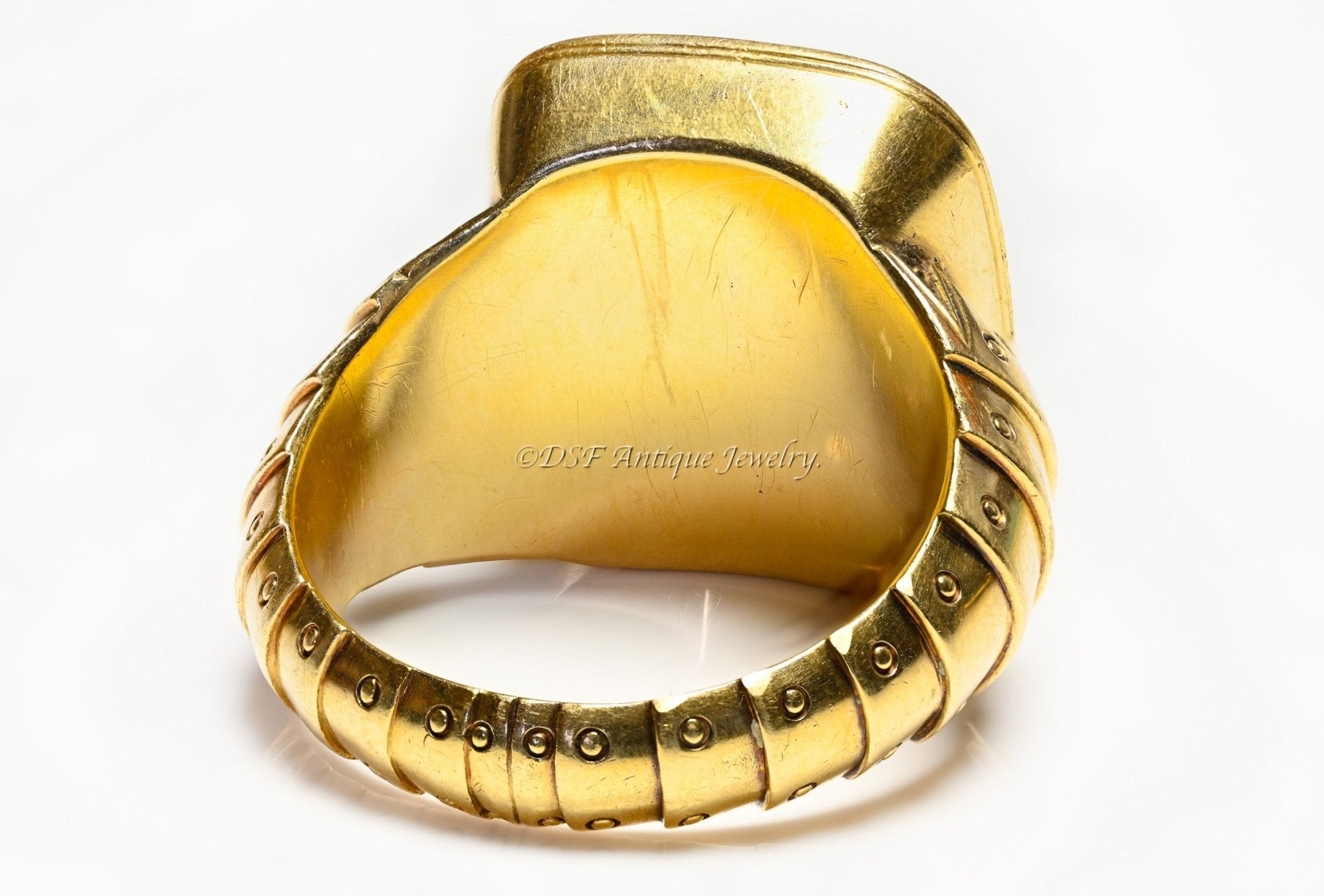 Antique Yellow 18K Gold Carnelian Crest Men's Ring