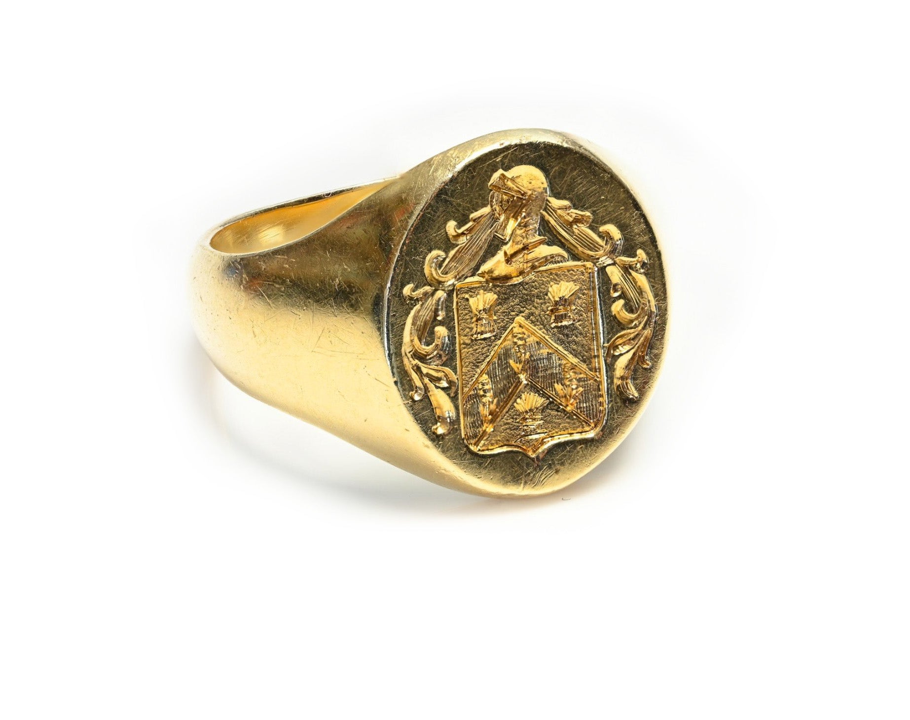 Antique Gold Crest Ring