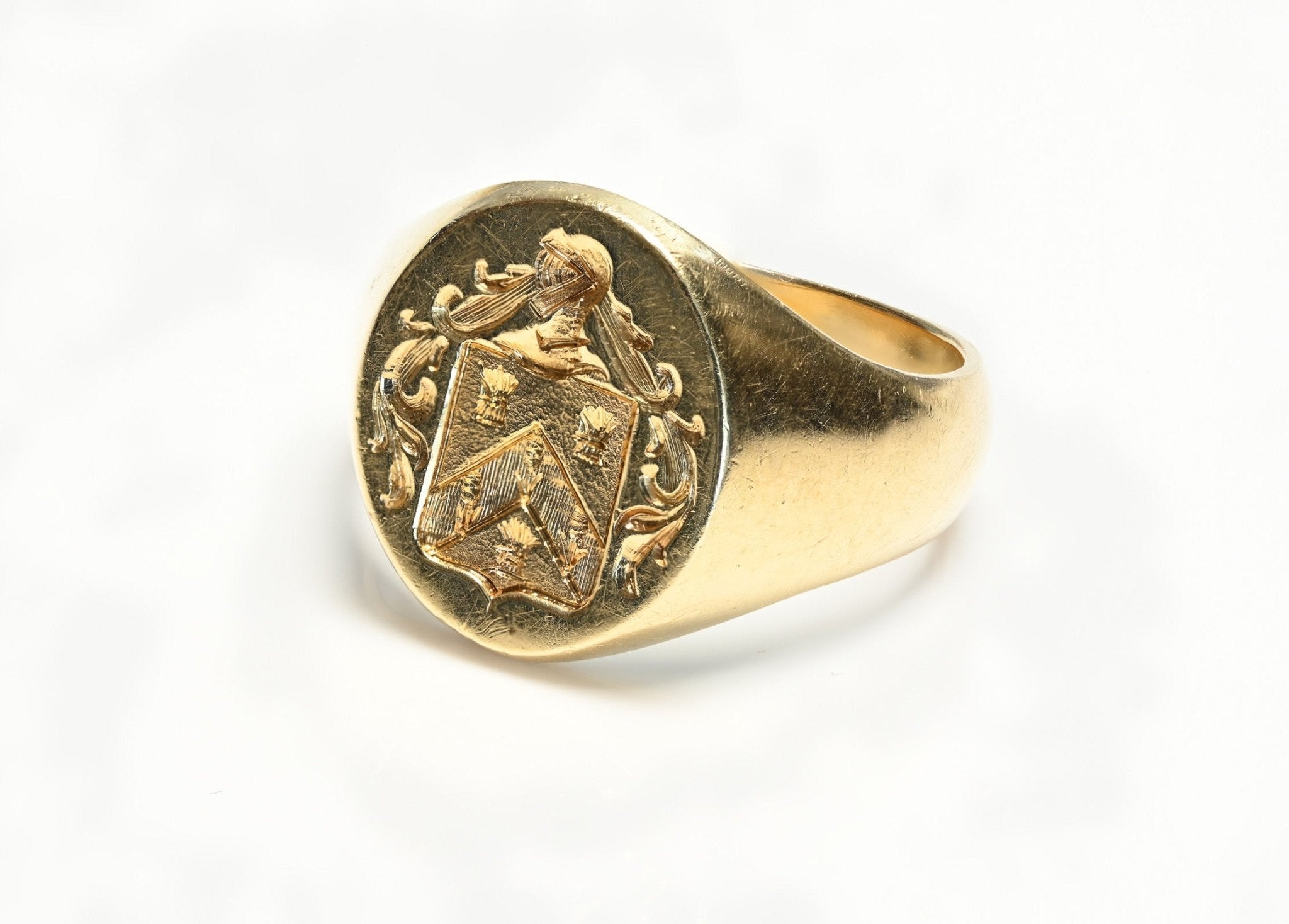Antique Yellow Gold Crest Men's Ring