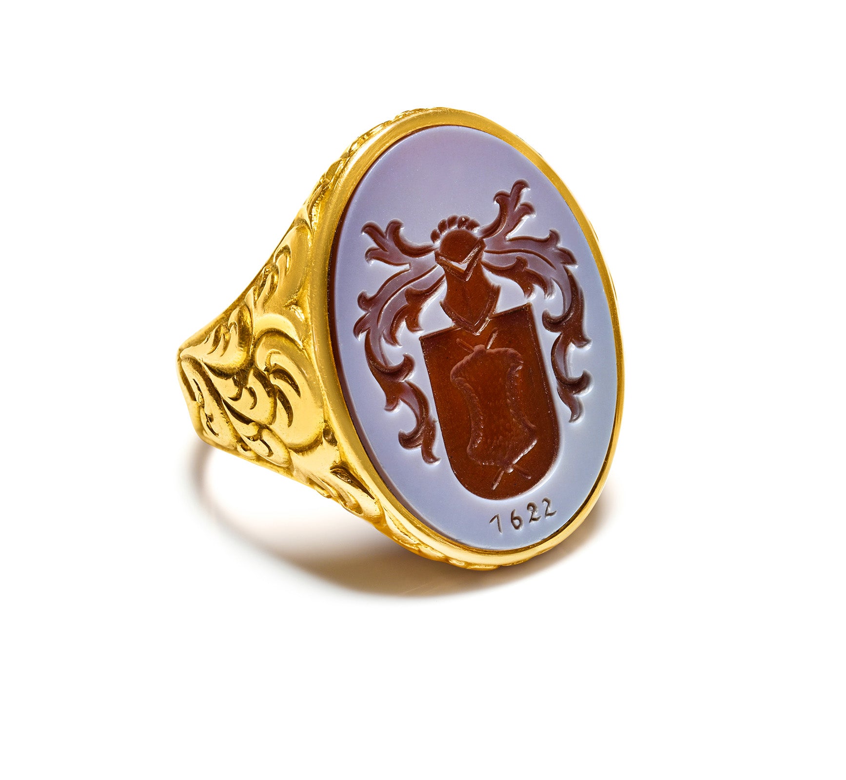 Antique Carved Gold Agate Coat of Arms Crest Oval Men's Ring