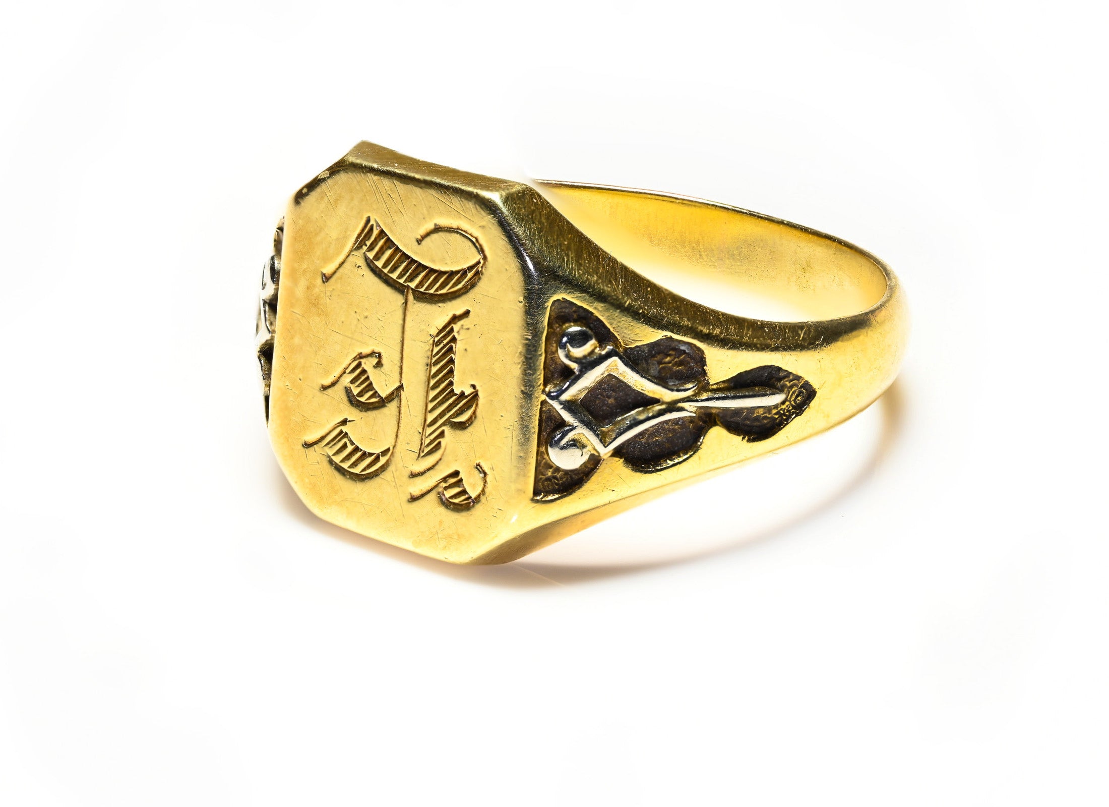 Antique Gold Men's Signet Ring