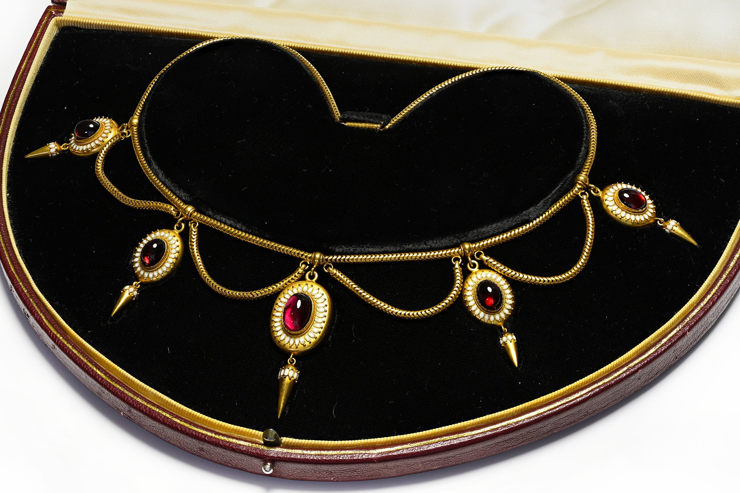 Antique Victorian Gold Enamel Garnet Necklace