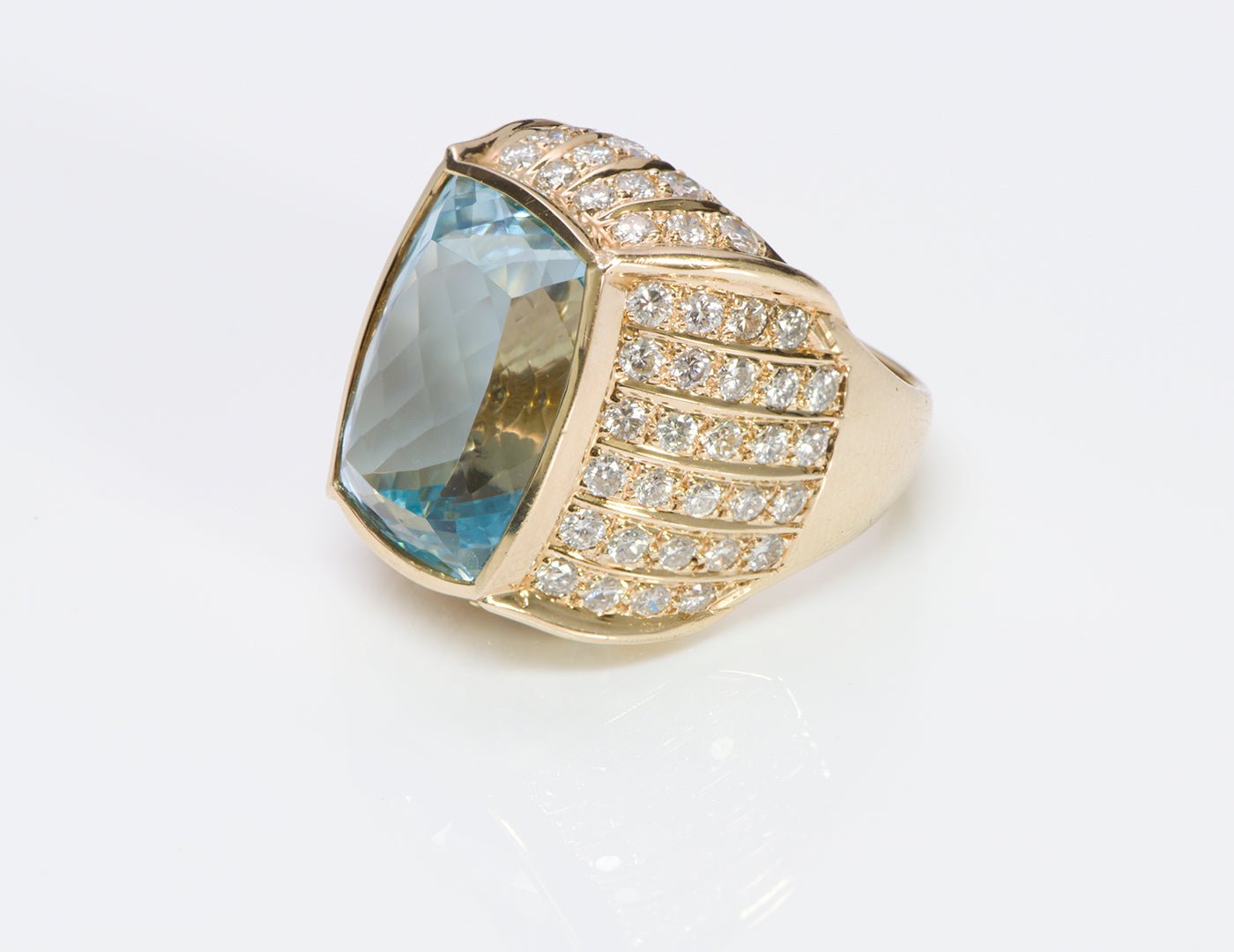 Aquamarine 14K Yellow Gold Brilliant Diamond Ring
