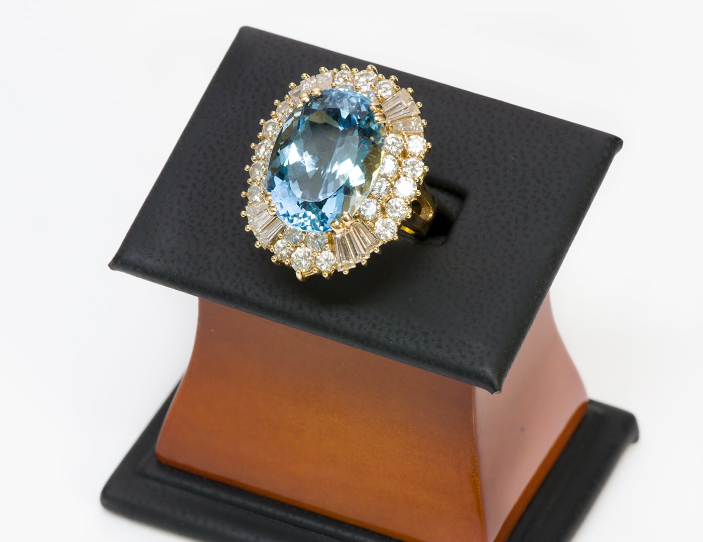 Aquamarine Brilliant & Baguette Diamond Gold Ring