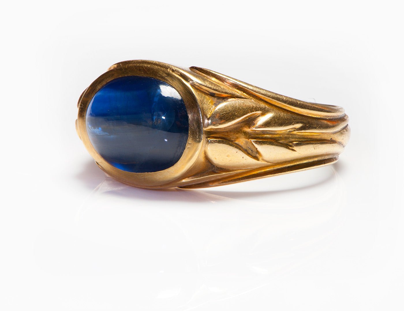 Art Nouveau 18K Gold Cabochon Sapphire Men's Ring - DSF Antique Jewelry