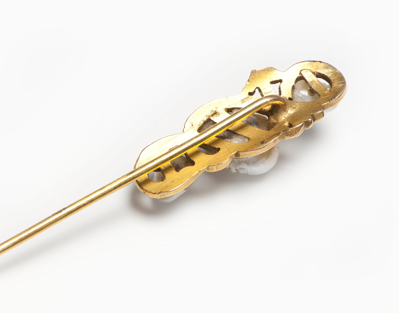 Art Nouveau Gold Fresh Water Pearls Stick Pin