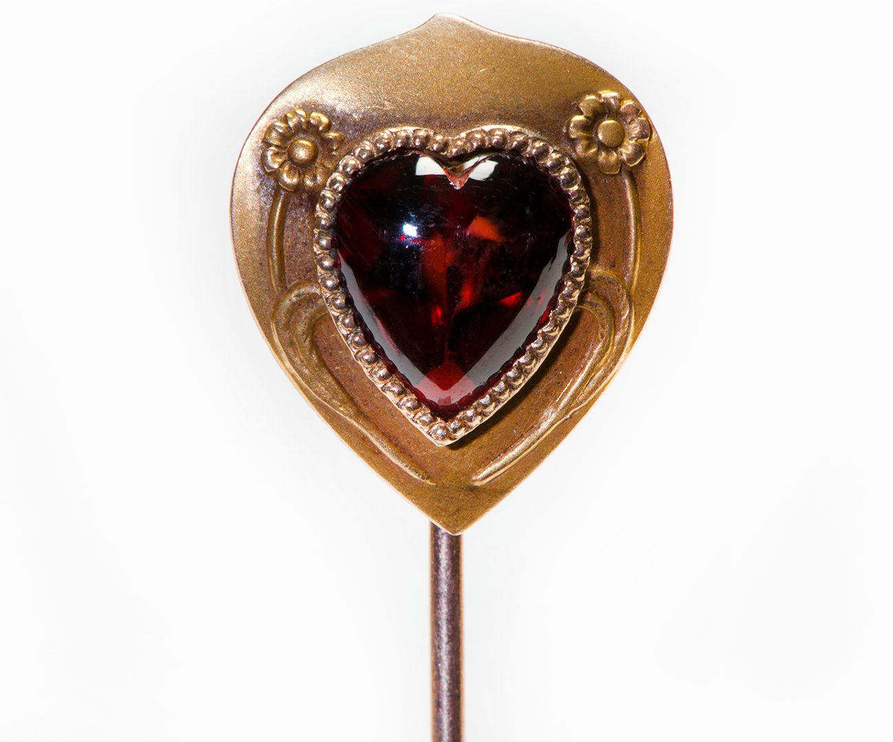 Art Nouveau Gold Garnet Heart Stick Pin