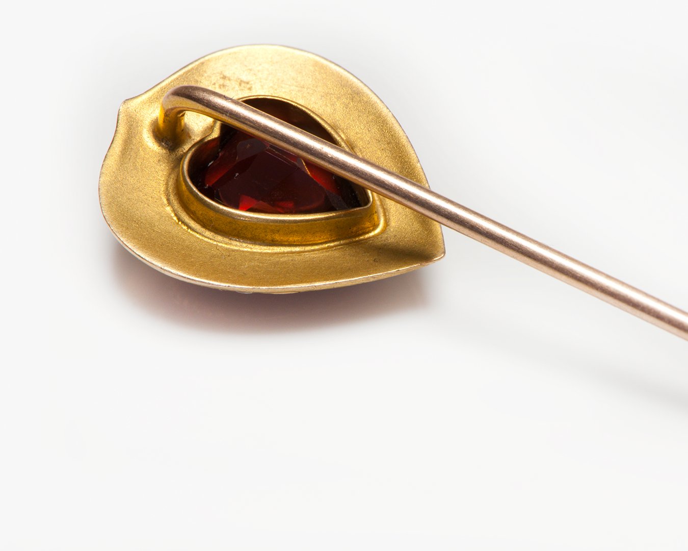 Art Nouveau Gold Garnet Heart Stick Pin