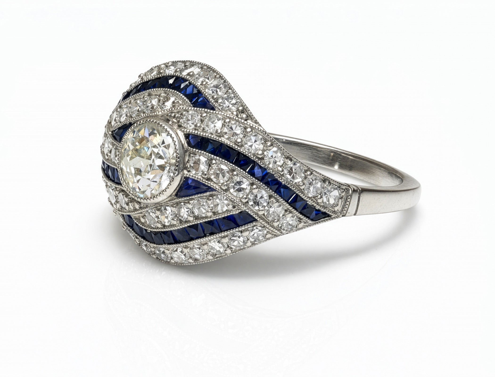 Vintage Platinum Ring Diamond and Calibre-Cut Sapphires