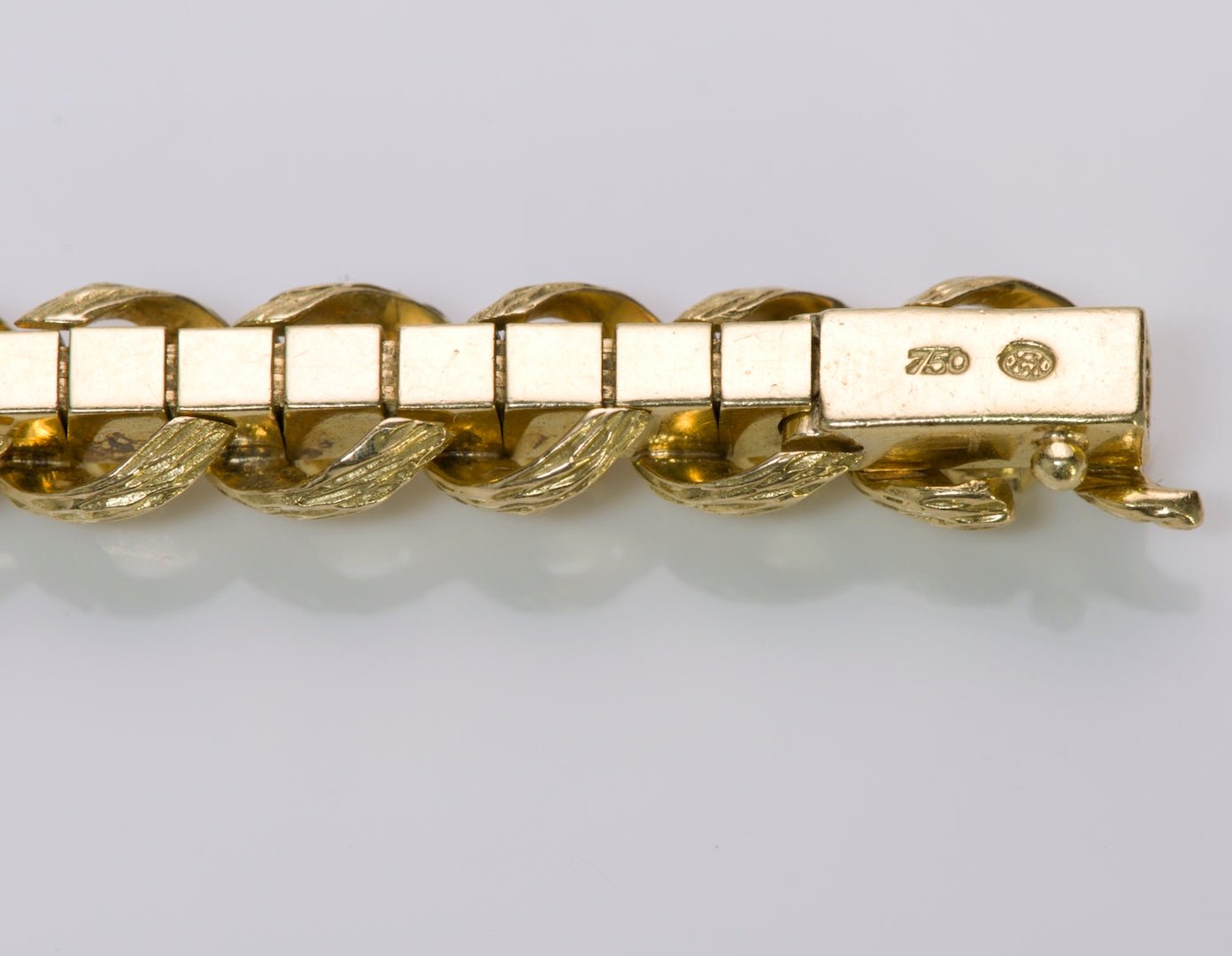 Atelier Munsteiner 18K Yellow Gold Diamond Bracelet - DSF Antique Jewelry