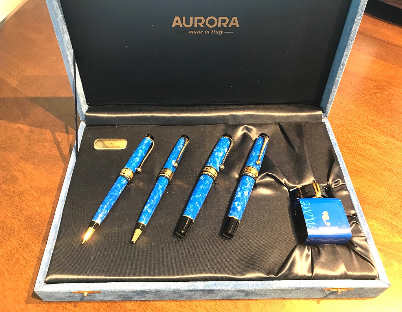 Aurora Optima Blue Auroloide Fountain Pen Ballpoint Pen Roller Pen Pencil Set
