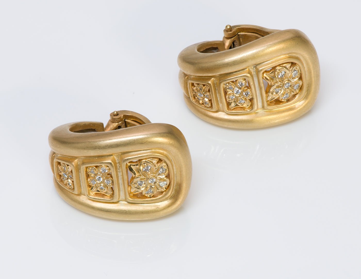 Barry Kieselstein-Cord Platinum Diamond Earrings - DSF Antique Jewelry