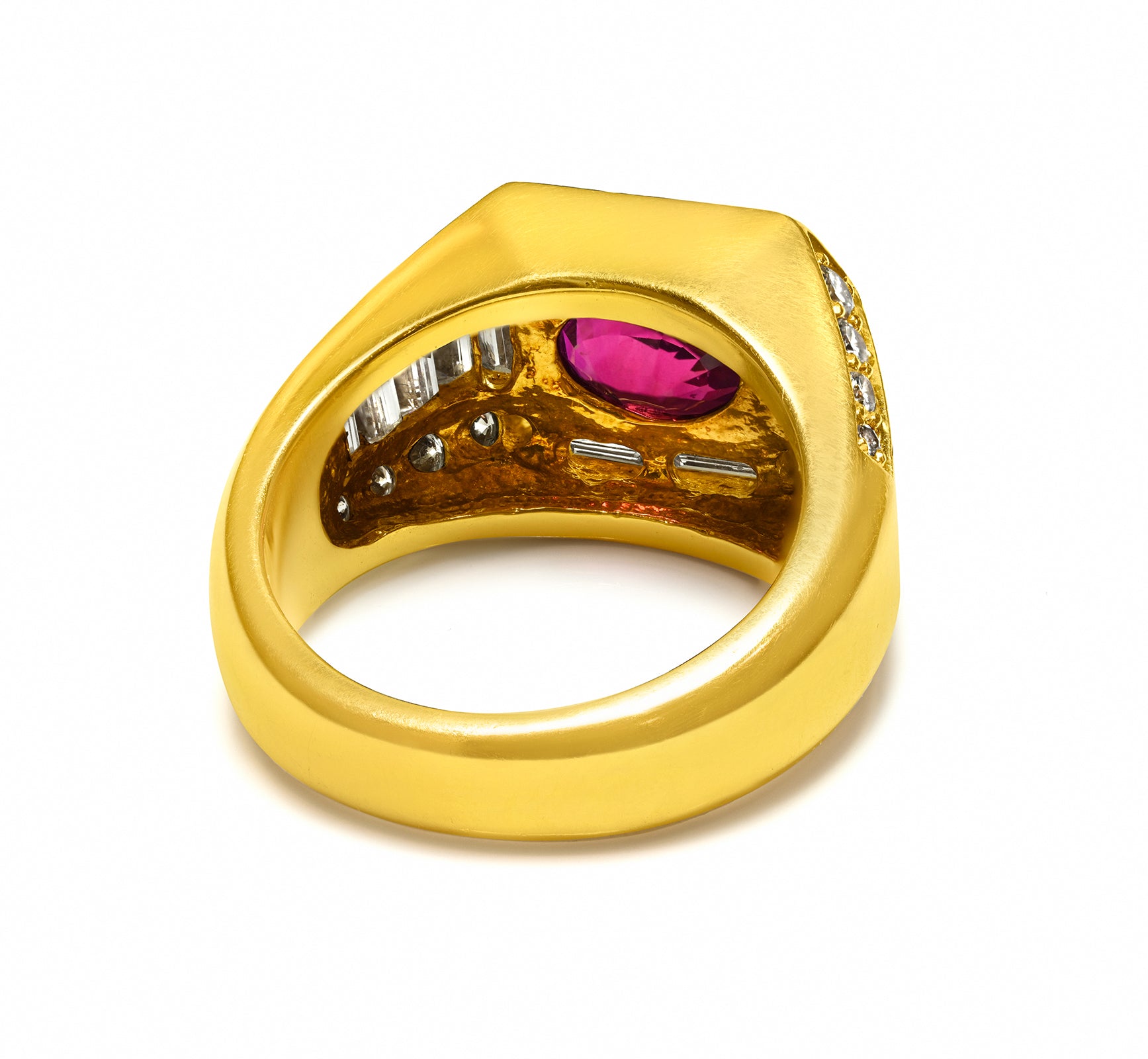 vintage mens Burma Ruby Diamond Ring 18K Yellow Gold vintage 
