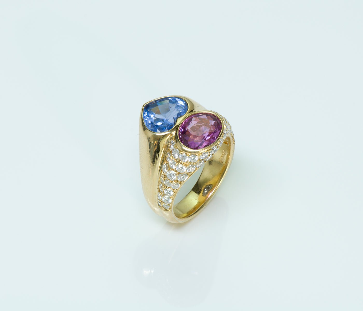 Bvlgari Blue Pink Sapphire Diamond 18K Gold Ring - DSF Antique Jewelry