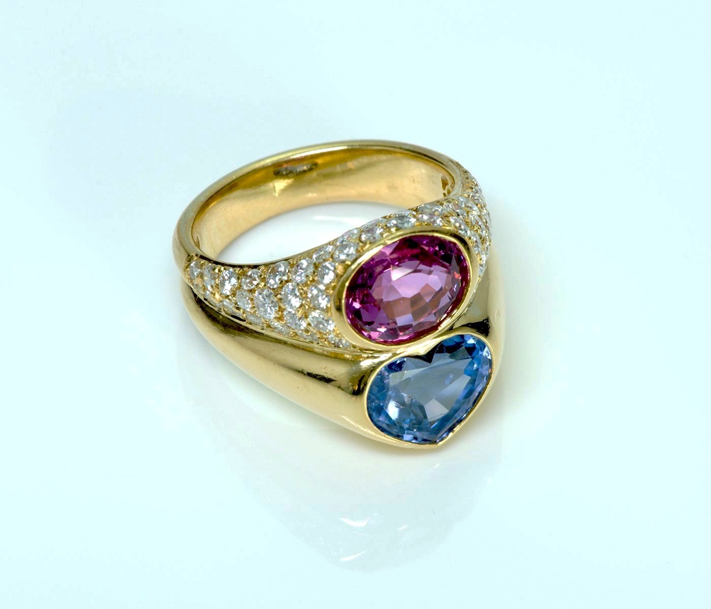 Bvlgari Blue Pink Sapphire Diamond 18K Gold Ring - DSF Antique Jewelry