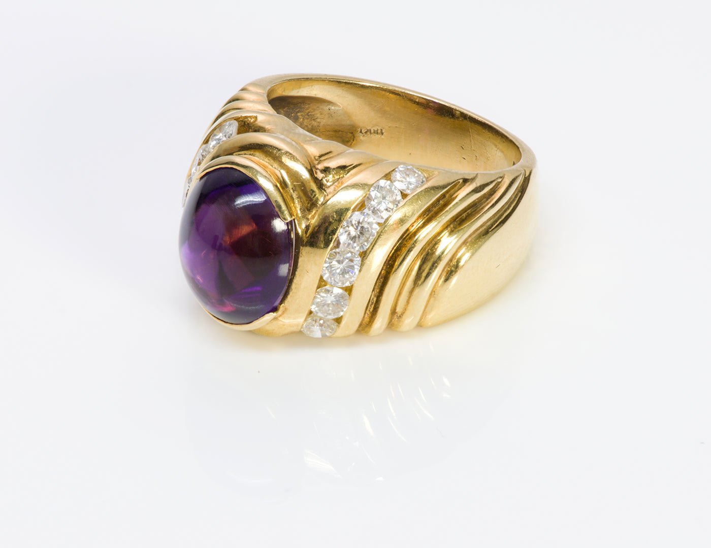 Cabochon Amethyst Diamond 18K Yellow Gold Ring - DSF Antique Jewelry