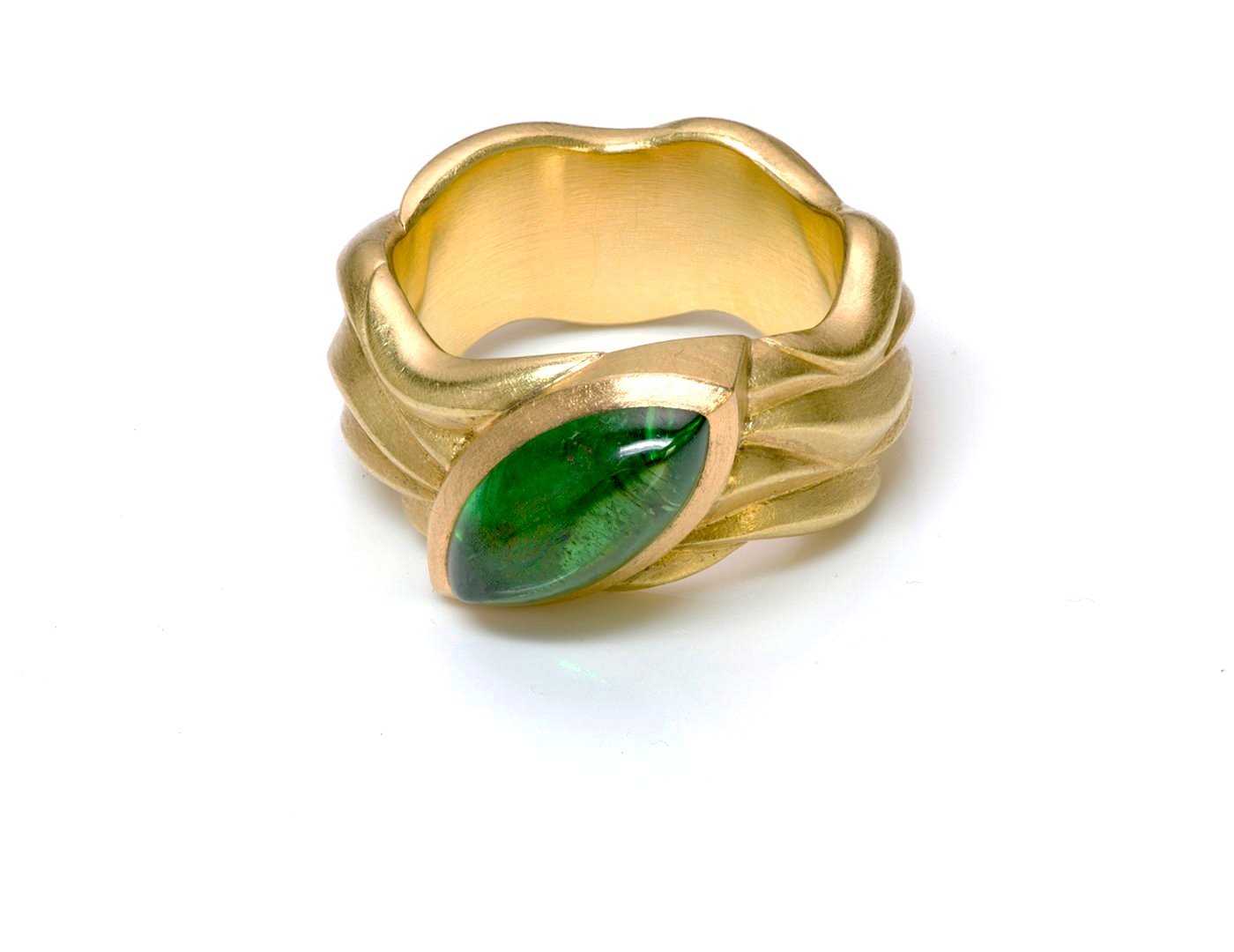 Cabochon Tsavorite Garnet 18K Gold Ring - DSF Antique Jewelry