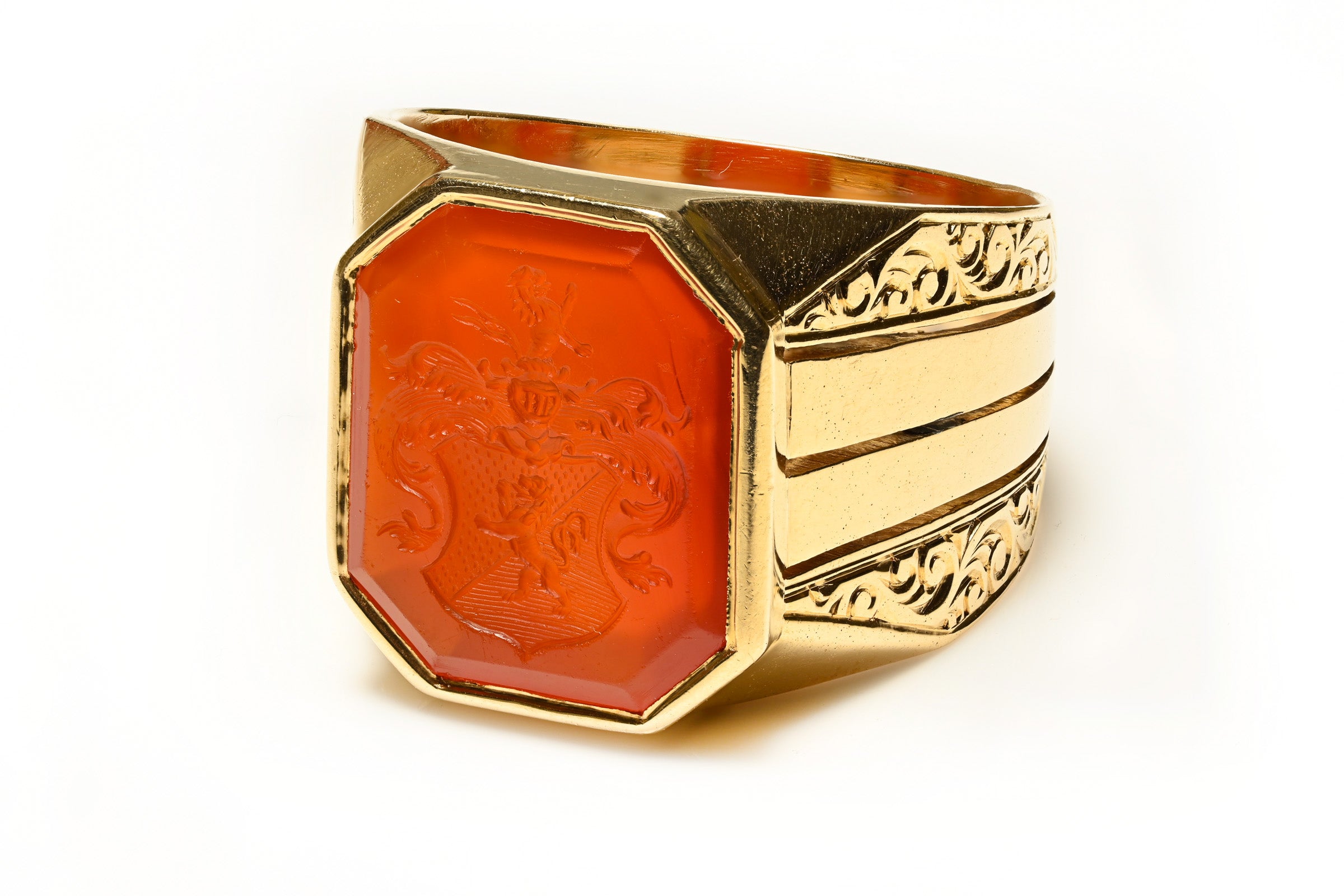 Antique Impressive Carnelian Crest Gold Engraved Men's Ring