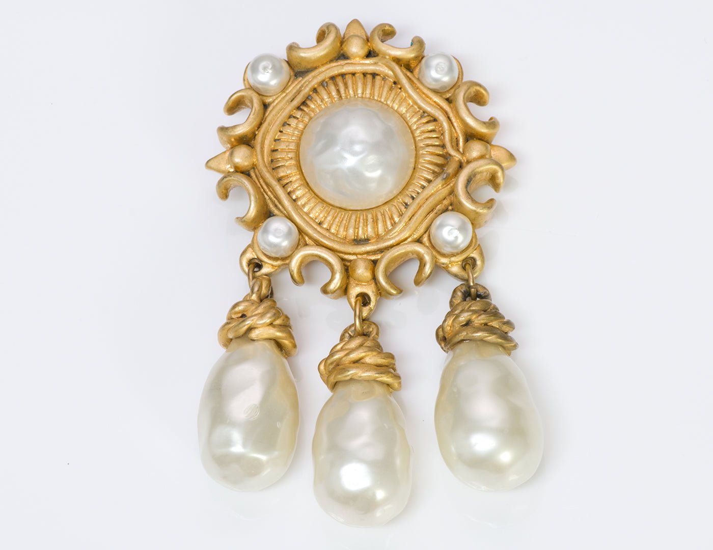 Chanel 1980’s Baroque Style Pearl Drop Brooch - DSF Antique Jewelry