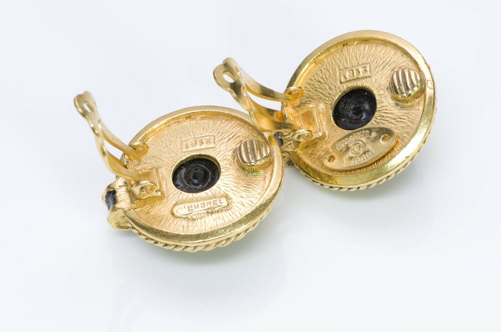 CHANEL 1984 Maison Gripoix Black Cabochon Glass Rope Earrings