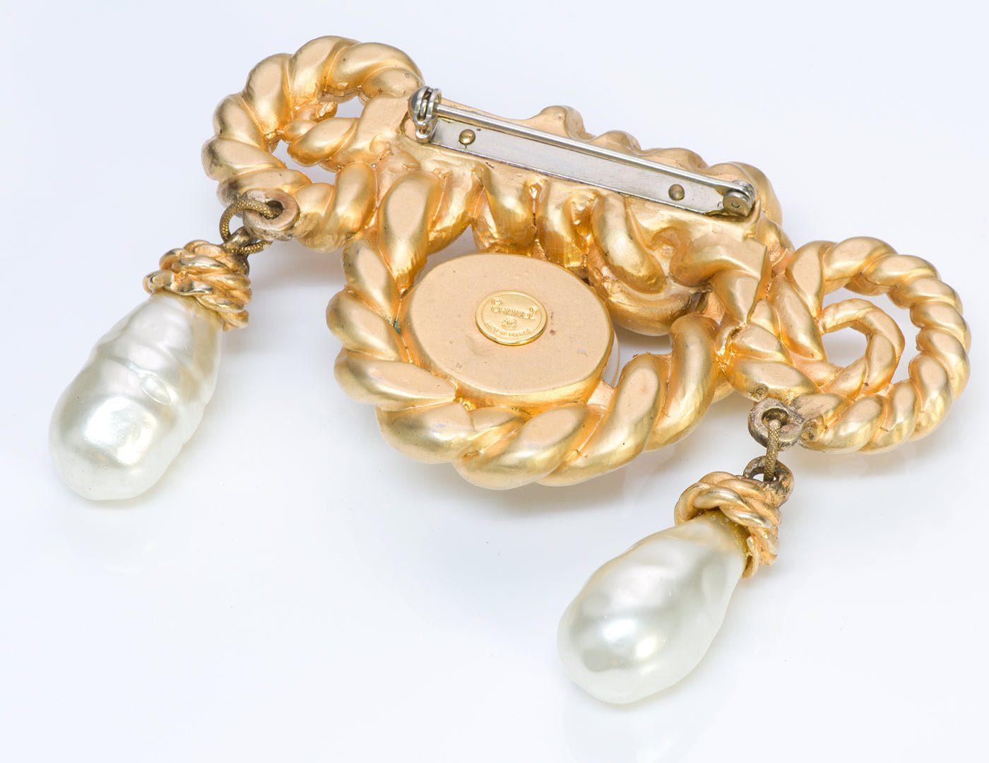Chanel 1990 Large Gold Plated Rope Baroque Pearl Brooch