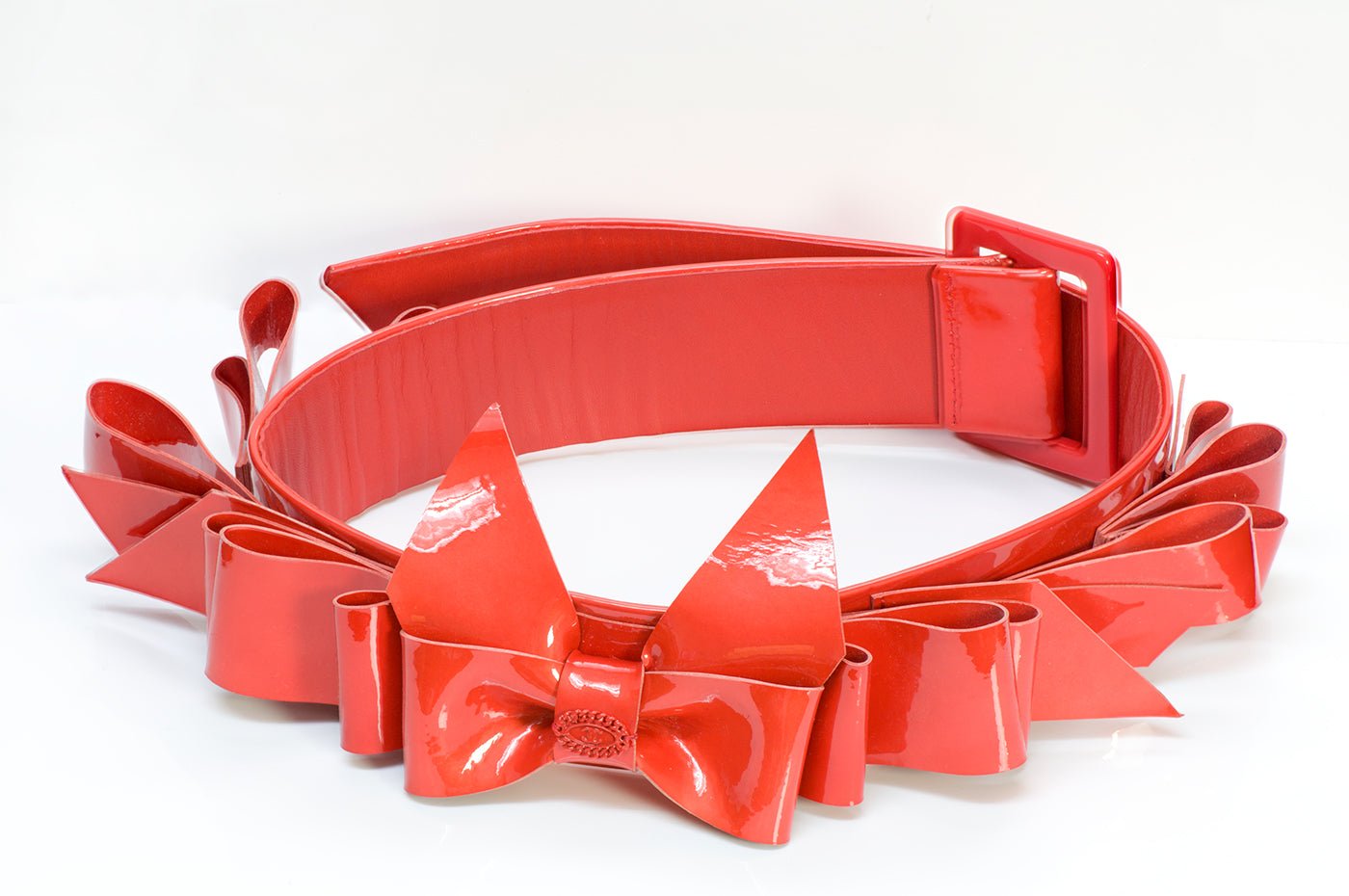 Chanel CC Spring 2008 Red Patent Leather Bow Belt - DSF Antique Jewelry
