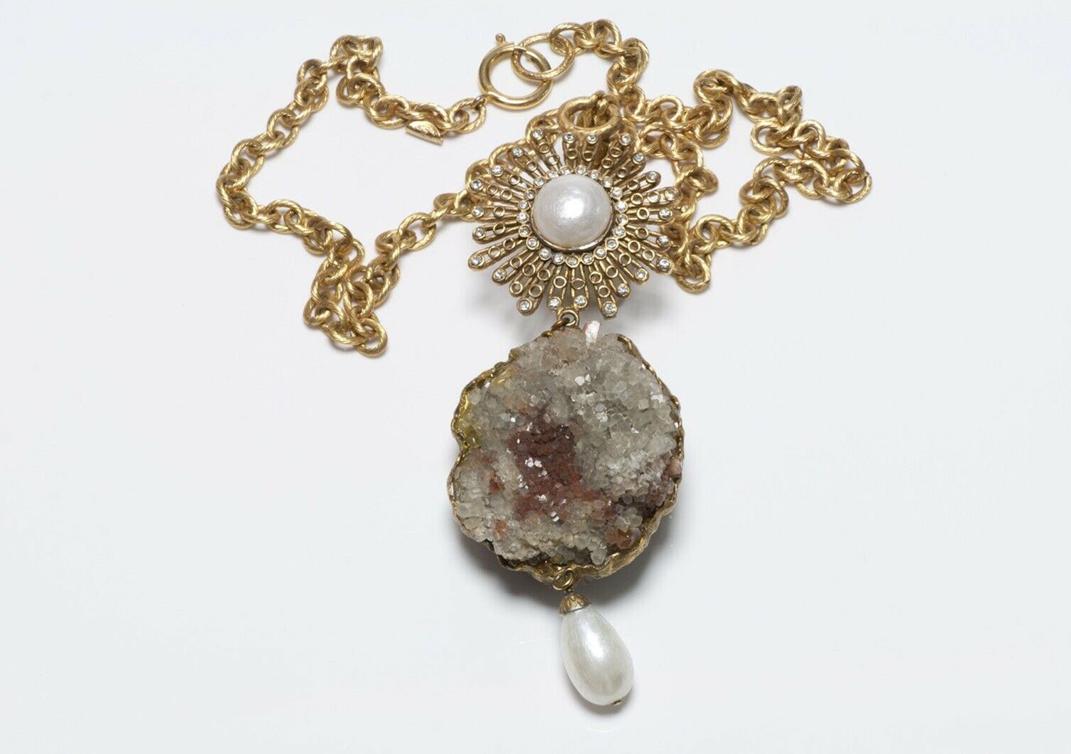 CHANEL Paris 1970’s Quartz Pearl Starburst Pendant Chain Necklace
