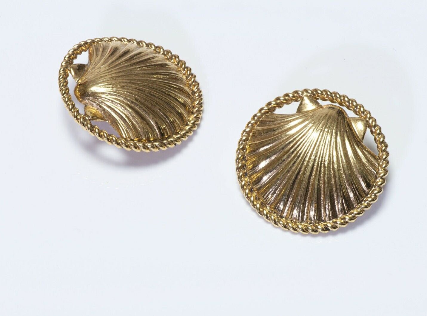 CHANEL Paris 1980’s Gold Plated Large Seashell Earrings