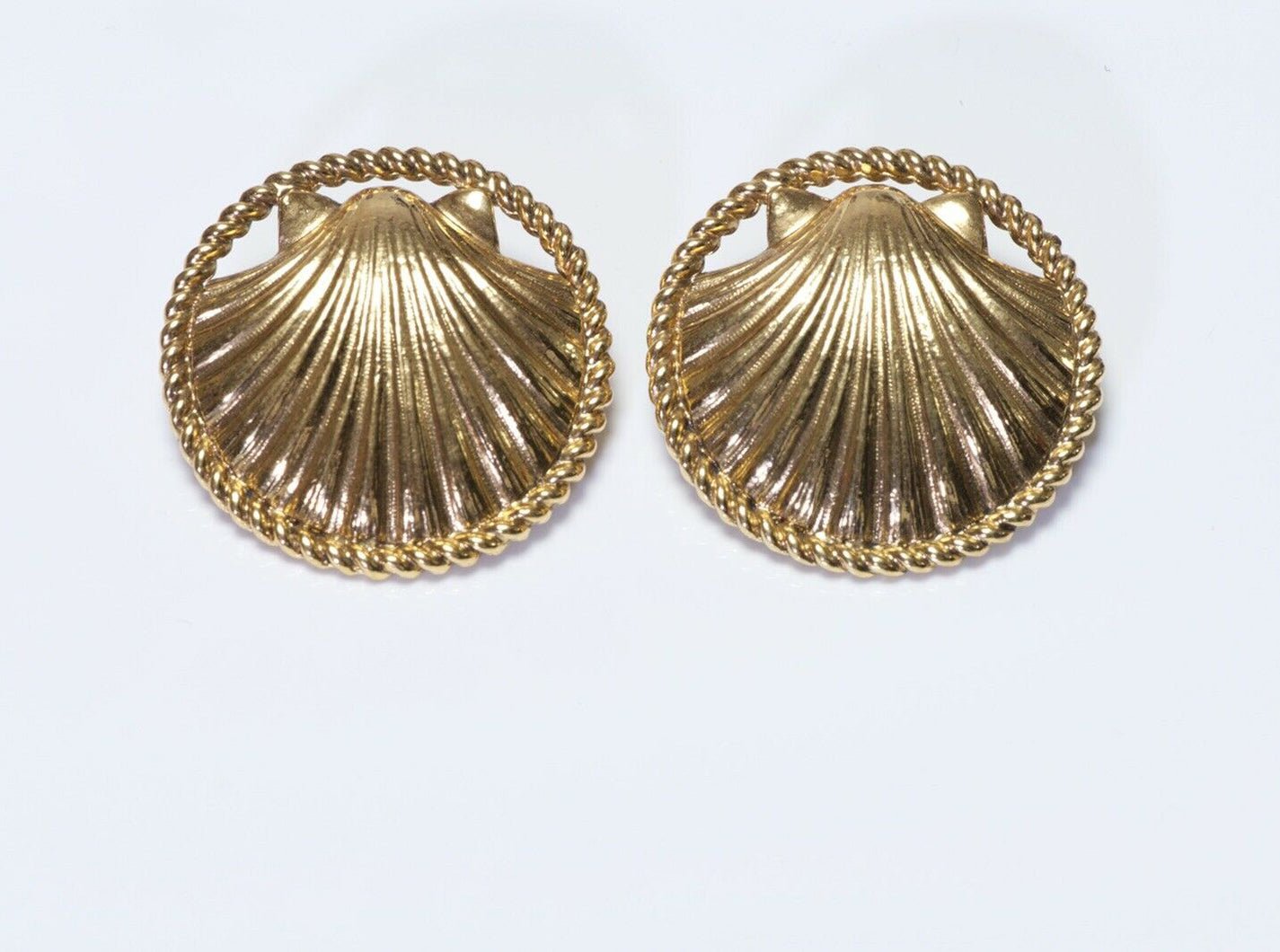 CHANEL Paris 1980’s Gold Plated Large Seashell Earrings - DSF Antique Jewelry