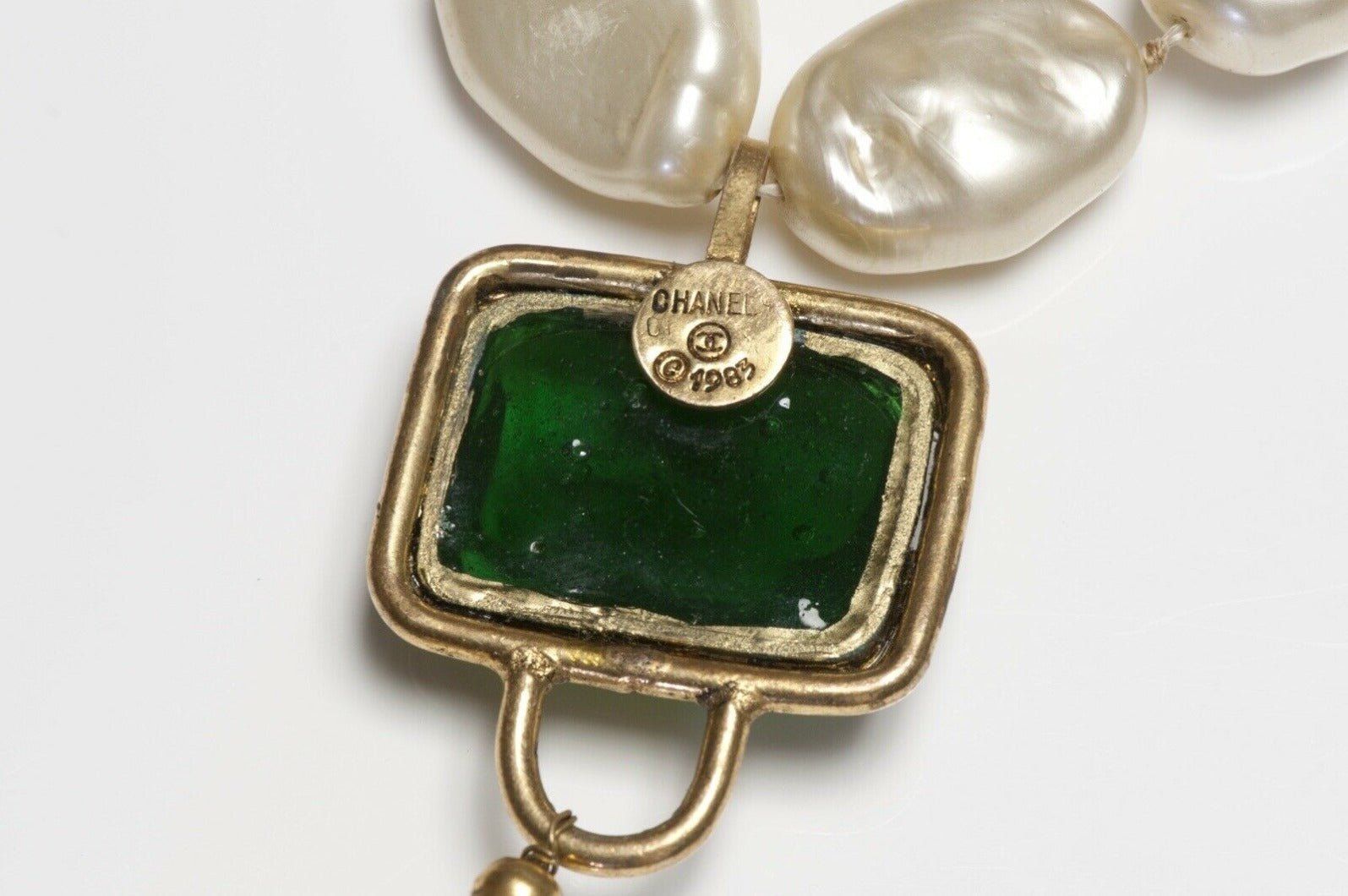 CHANEL Paris 1983 Couture Maison Gripoix Pearl Green Poured Glass Necklace - DSF Antique Jewelry