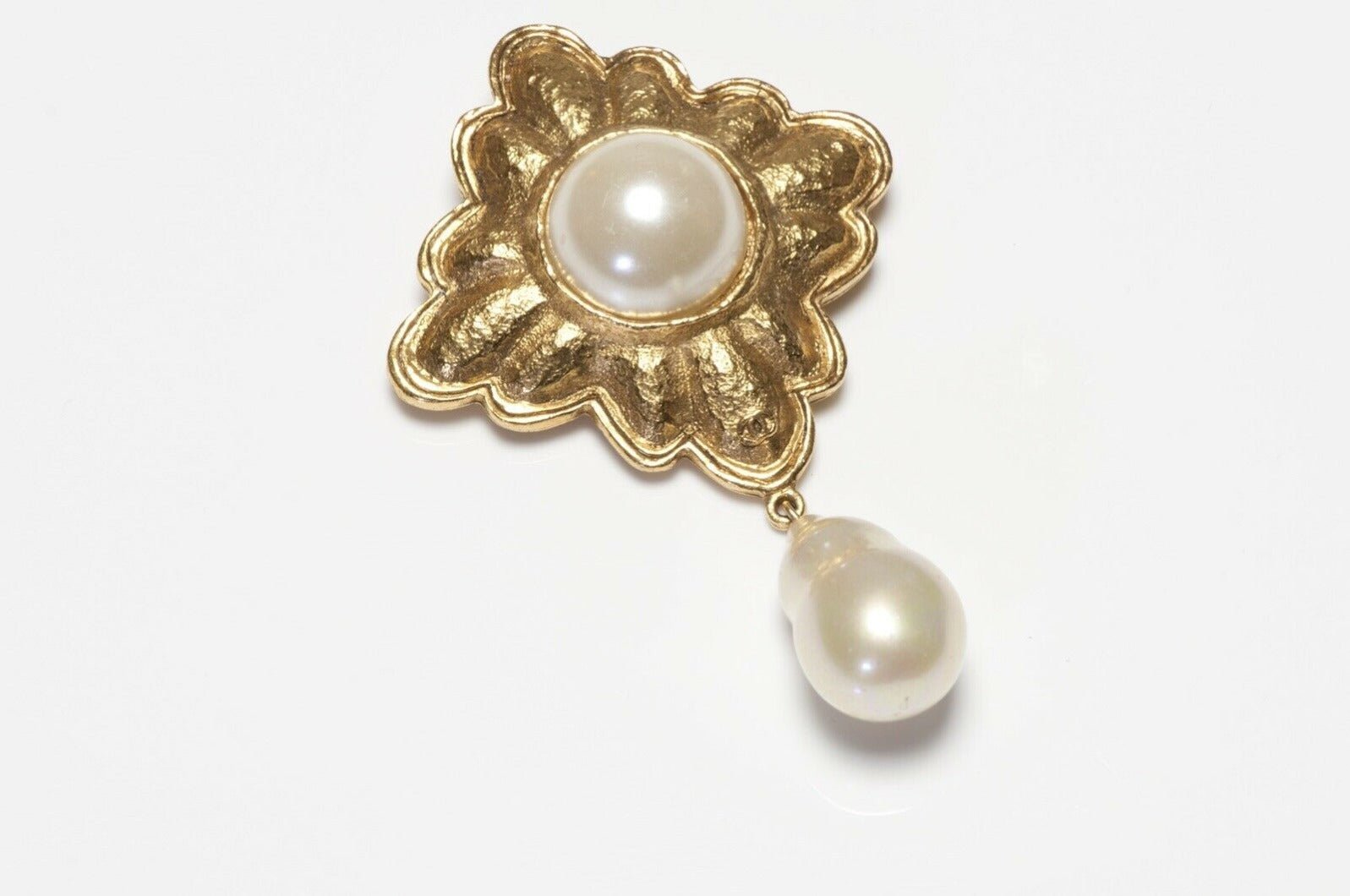 CHANEL Paris 1990’s CC Faux Baroque Pearl Drop Brooch - DSF Antique Jewelry