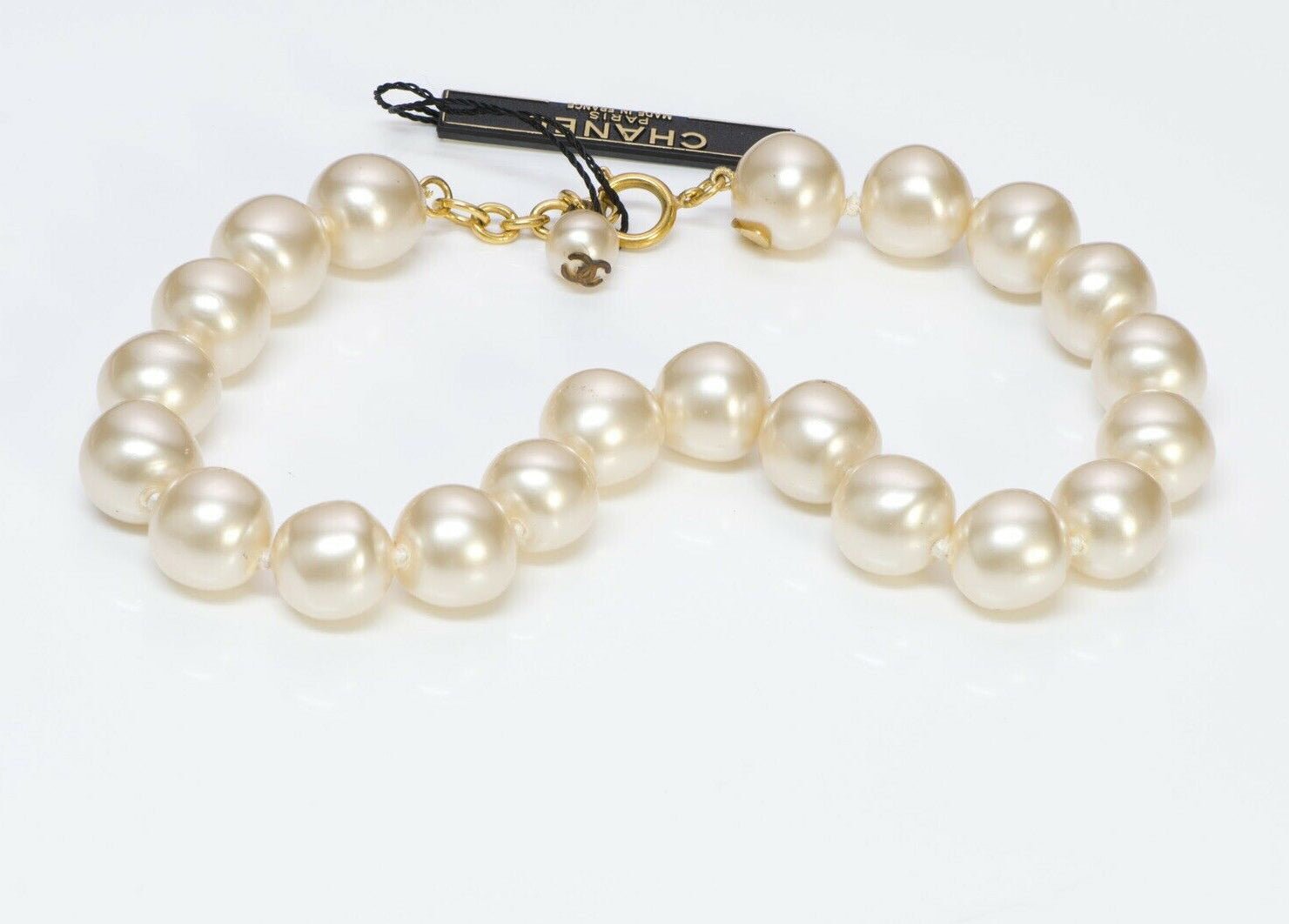 CHANEL Paris 1990’s Large Pearls Choker Necklace - DSF Antique Jewelry