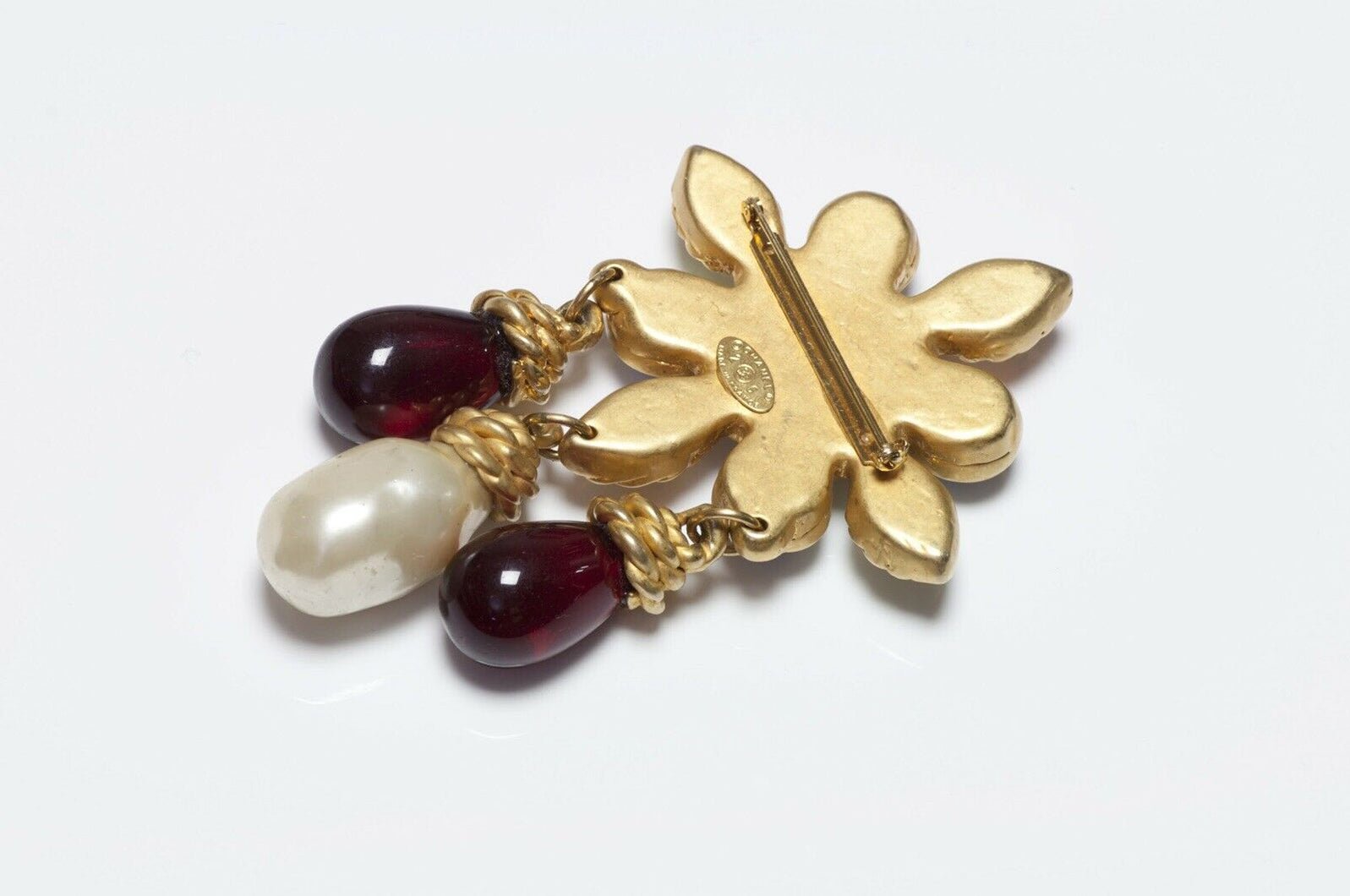 CHANEL Paris 1990's Maison Gripoix Glass Pearl Drop Brooch - DSF Antique Jewelry