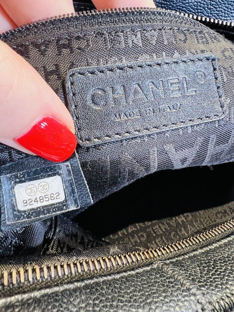 Chanel Paris CC Black Caviar Leather Large Chocolate Bar Shoulder Bag