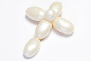 Chanel Paris Couture 1990’s Maison Gripoix Pearl Pendant Brooch