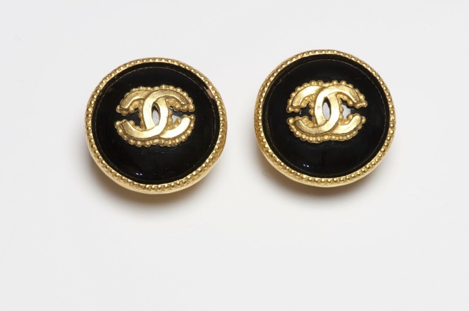 CHANEL Paris Fall 1996 CC Gold Plated Black Enamel Round Earrings - DSF Antique Jewelry