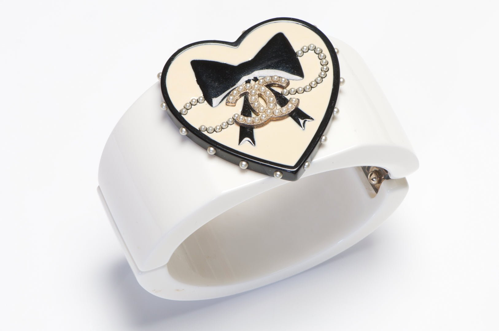 Chanel Paris Spring 2006 White Resin Heart Bow CC Pearl Bangle Bracelet