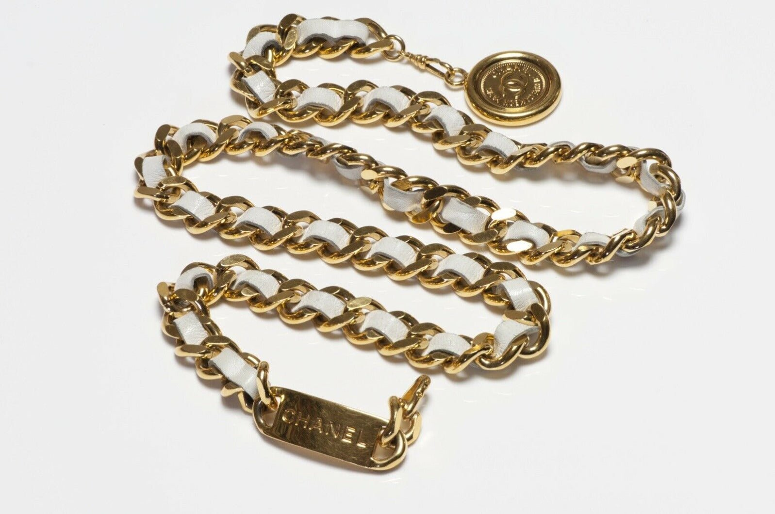 CHANEL Spring 1995 CC White Leather Chain Medallion Belt