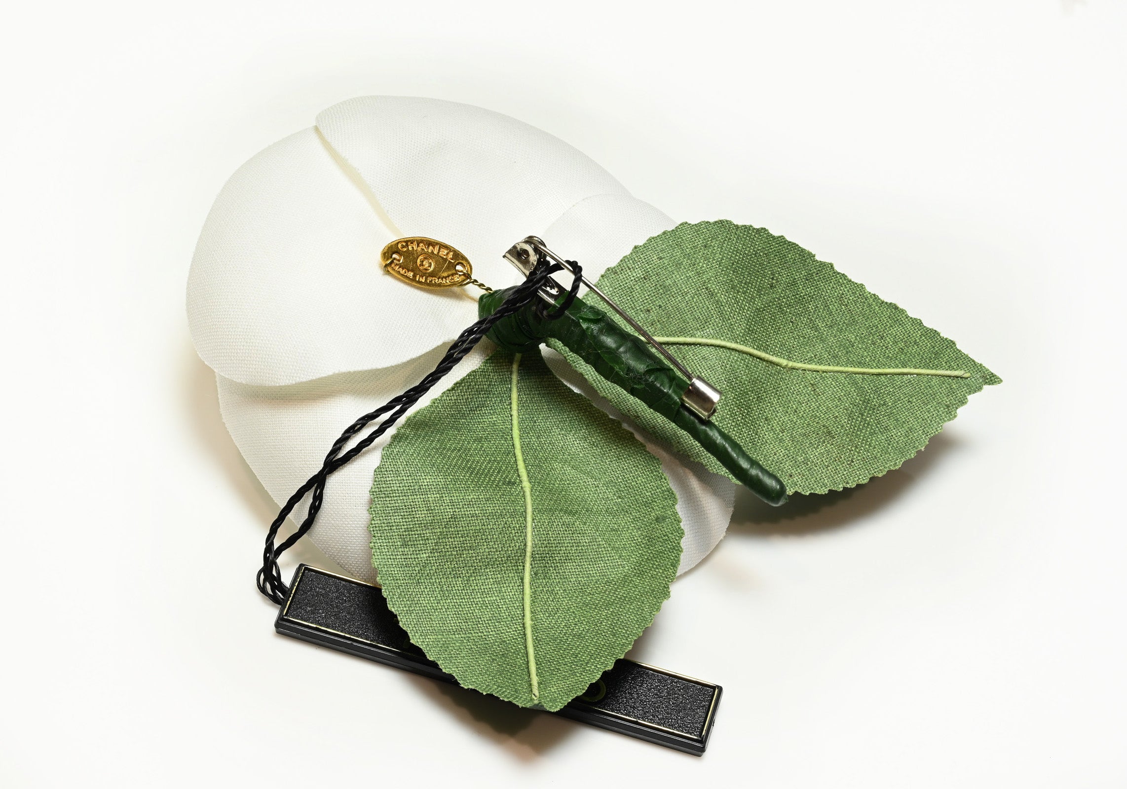Vintage CHANEL Paris White Green Leaf Silk Camellia Flower Brooch 2