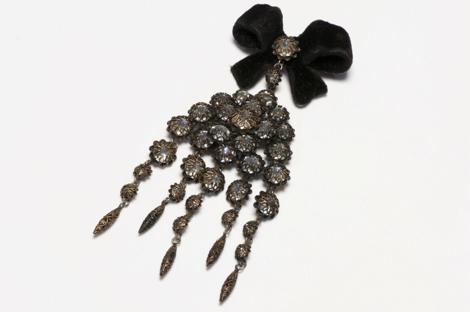 Christian Dior Francis Winter 1950’s Black Velvet Bow Crystal Brooch - DSF Antique Jewelry