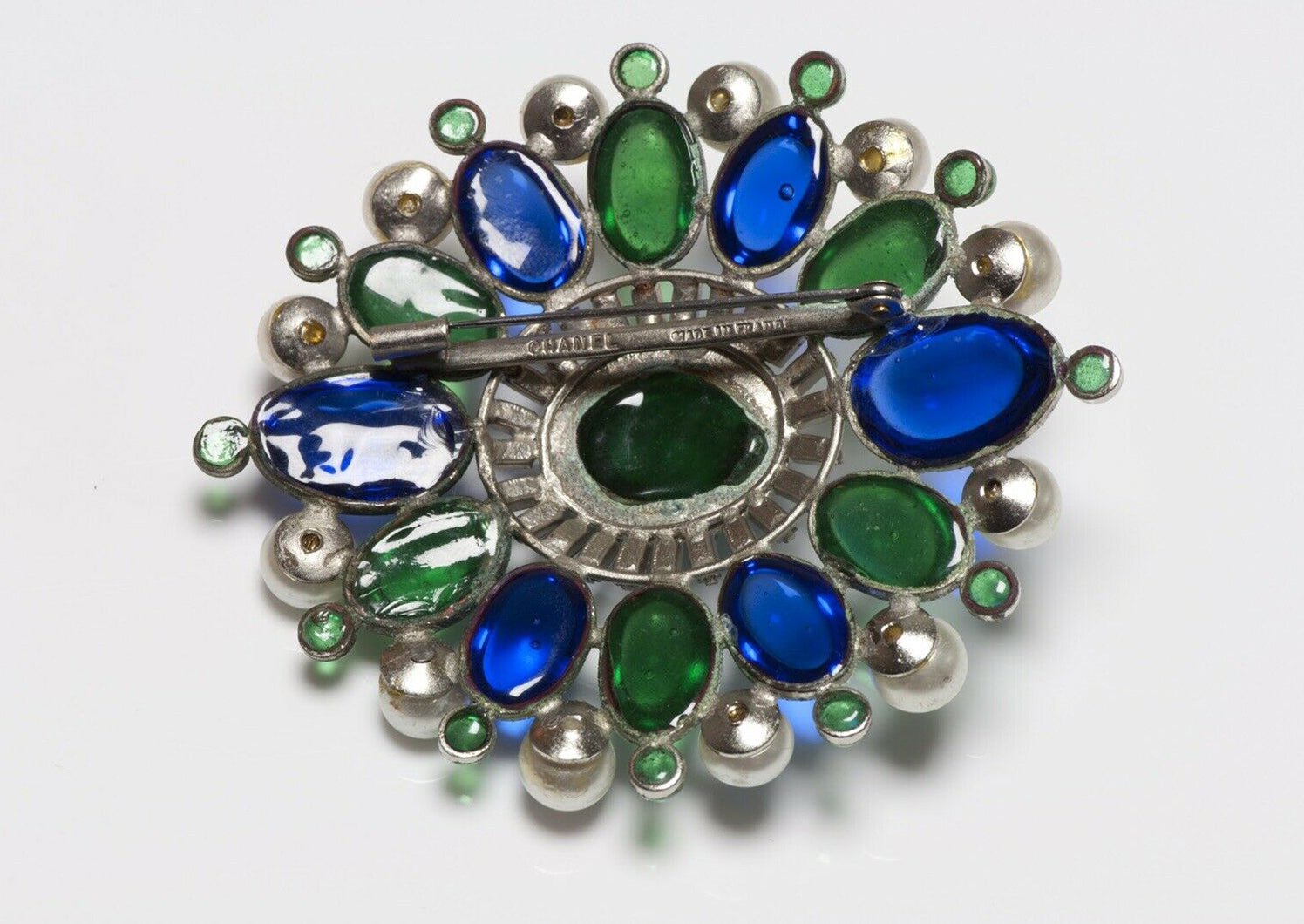 Coco CHANEL Paris 1950’s Gripoix Blue Green Glass Pearl Brooch