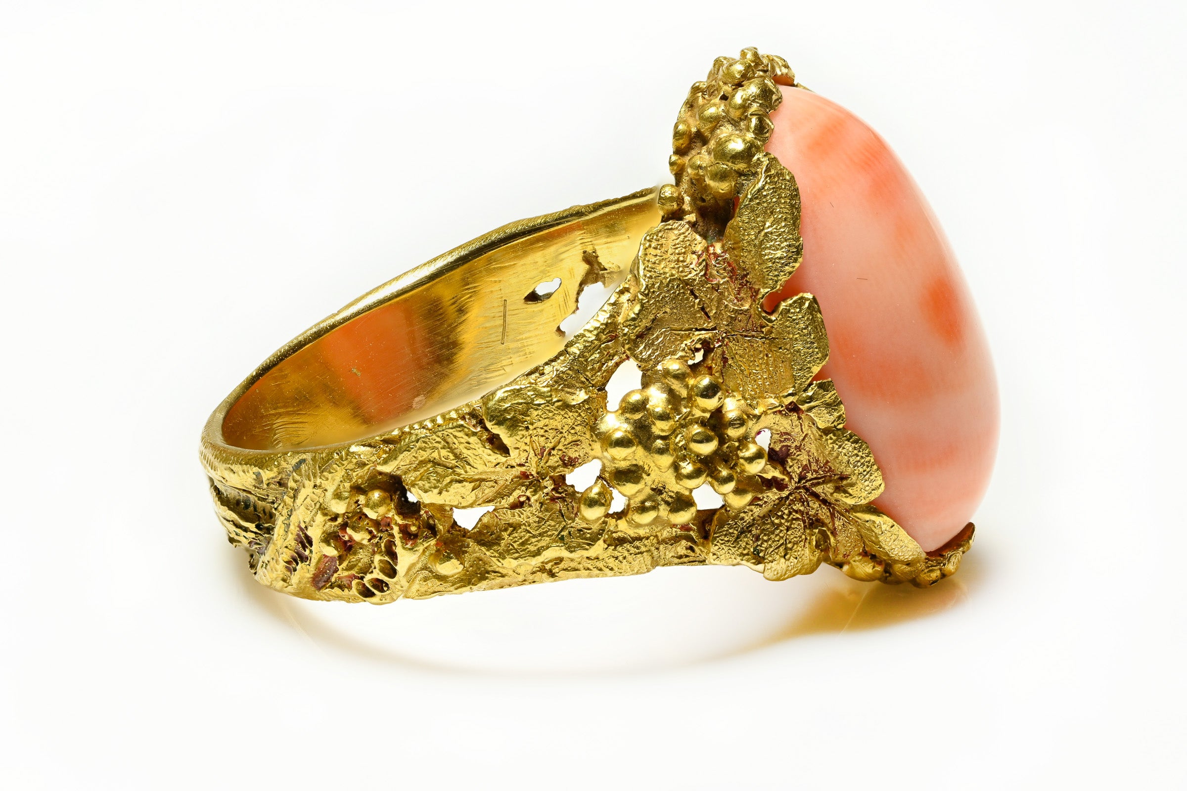 Art Nouveau Cabochon Coral Gold Ring