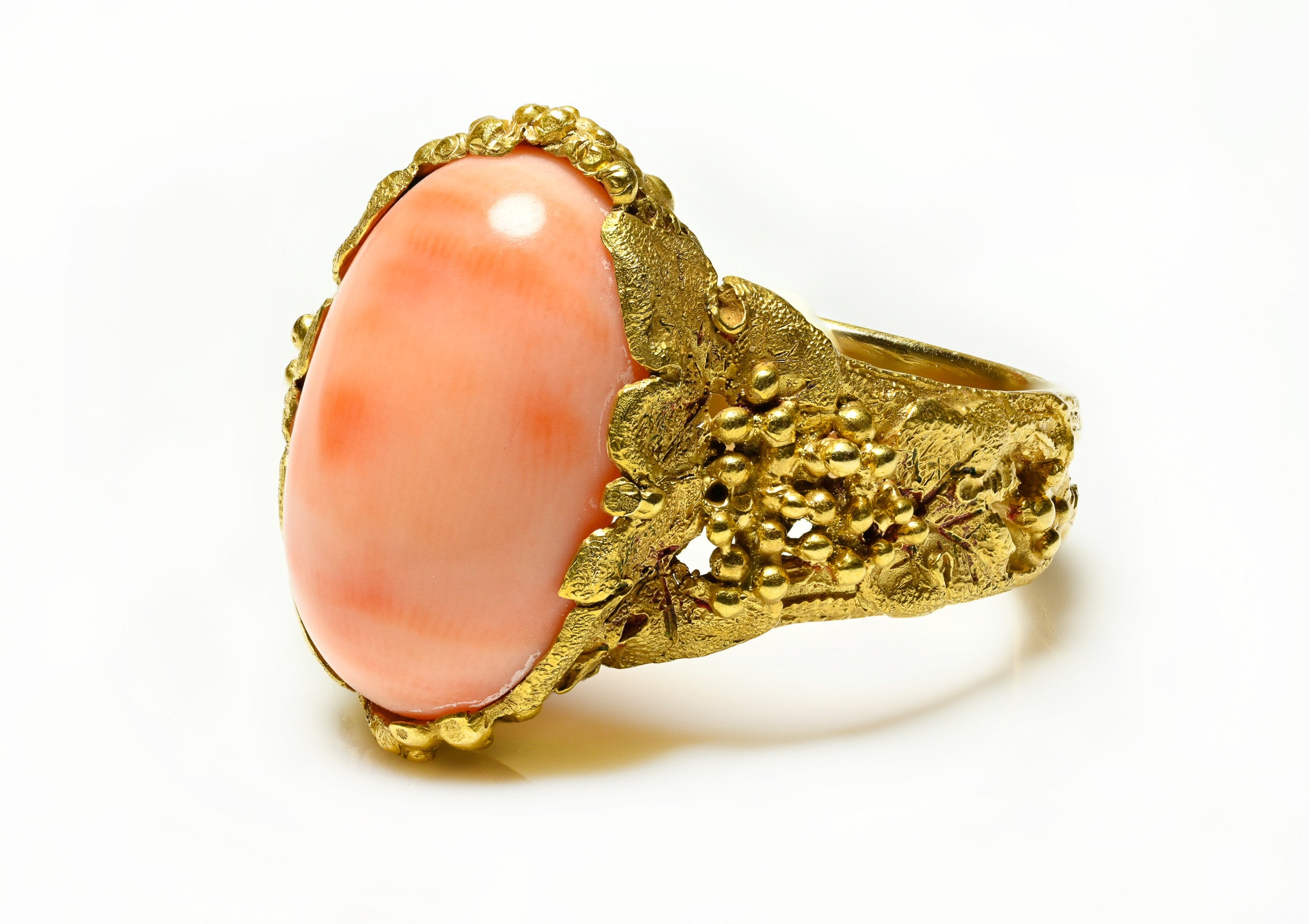 Art Nouveau Coral Gold Ring