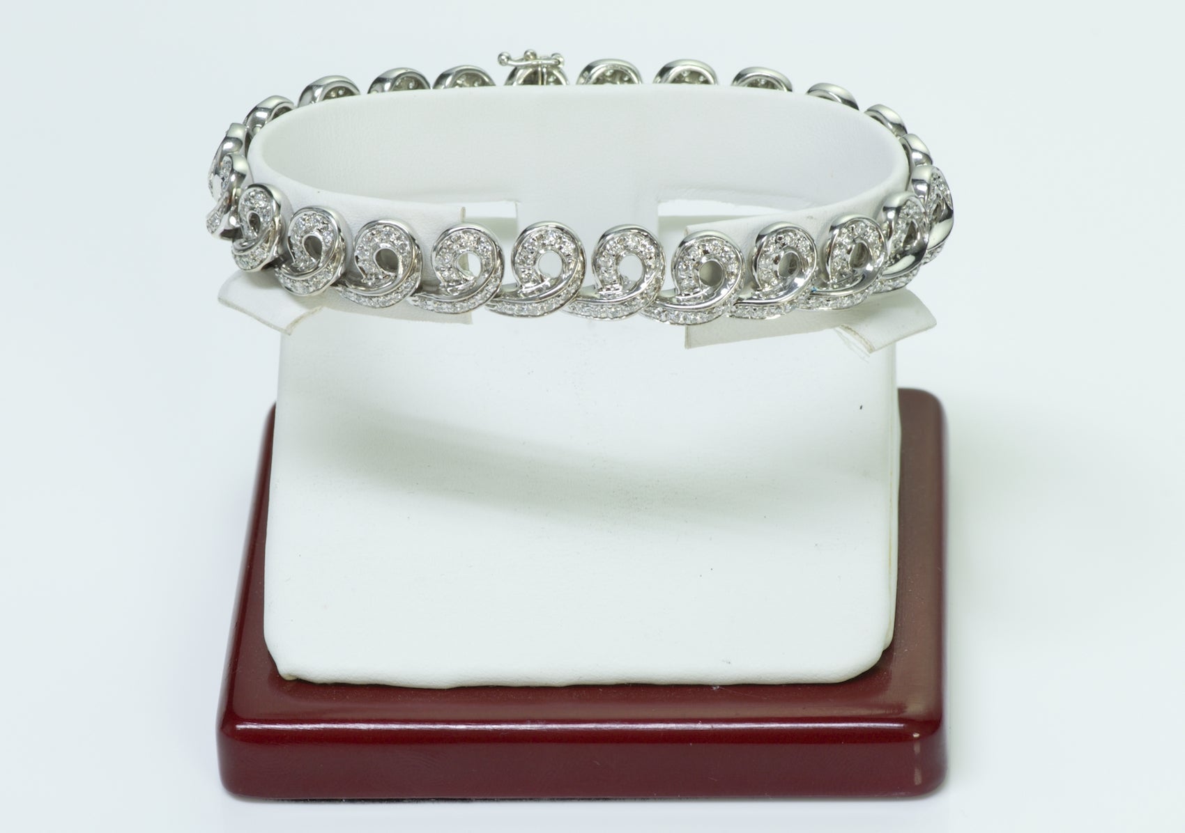 Damiani 18K White Gold Diamond Bracelet - DSF Antique Jewelry