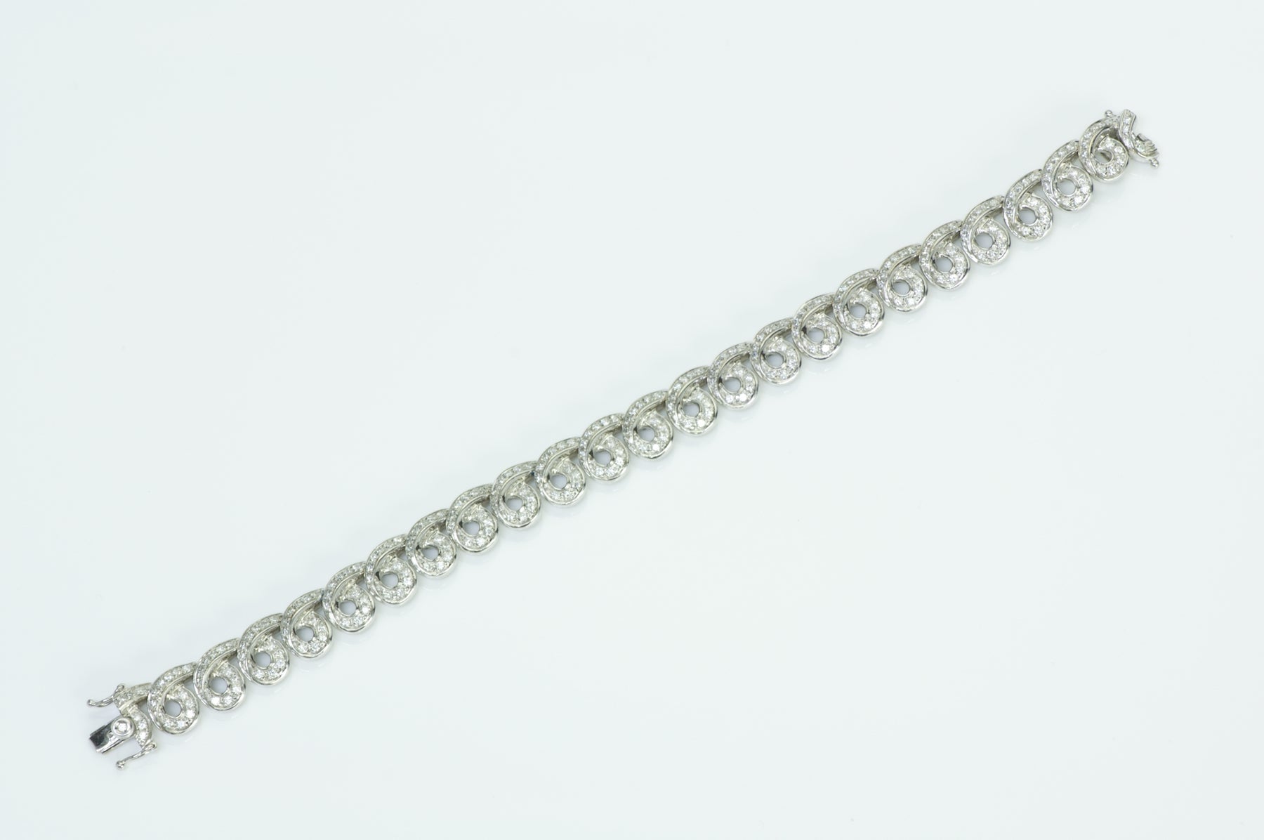 Damiani 18K White Gold Diamond Bracelet - DSF Antique Jewelry