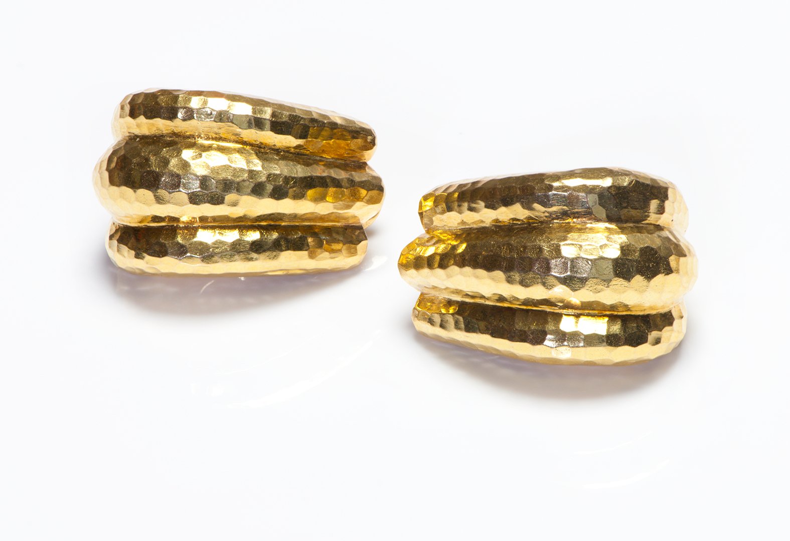 David Webb 18K Yellow Gold Earrings - DSF Antique Jewelry