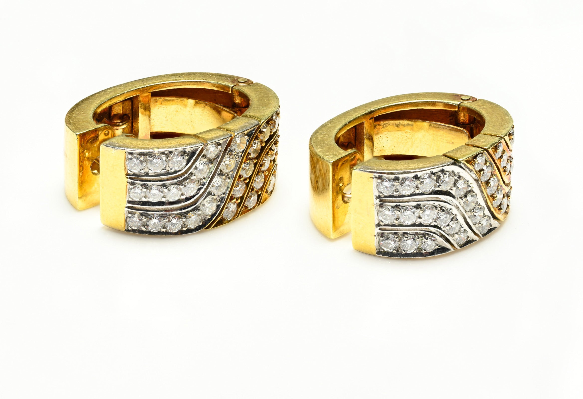 Diamond 18K Gold Huggie Earrings 